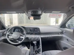 Hyundai Elantra Limited 2024 Blue
