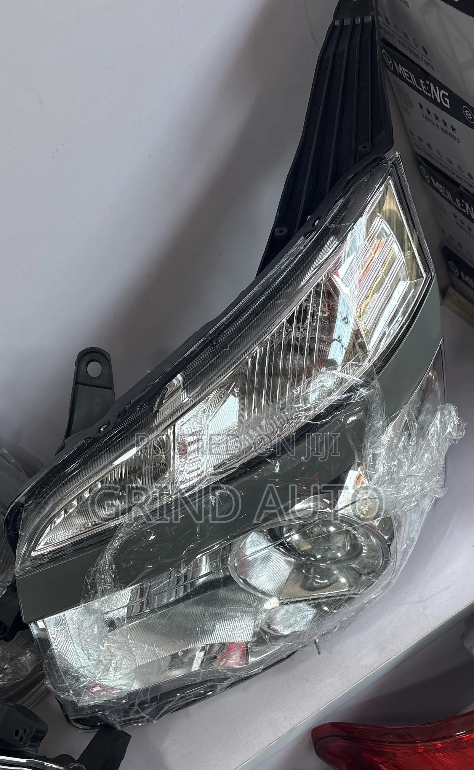 Toyota Voxy 2015-Up Taillight Available