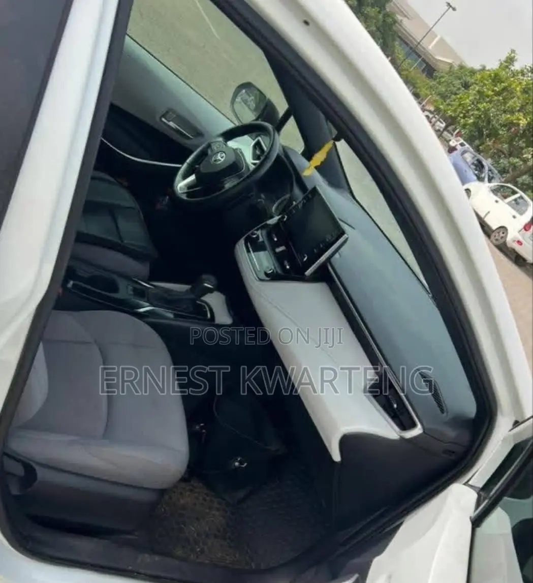 Toyota Corolla 2021 White