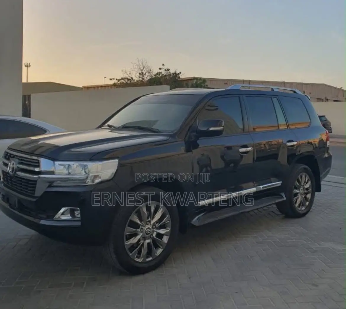 Toyota Land Cruiser 2016 Black