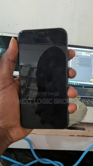 Apple iPhone XR 64 GB Black
