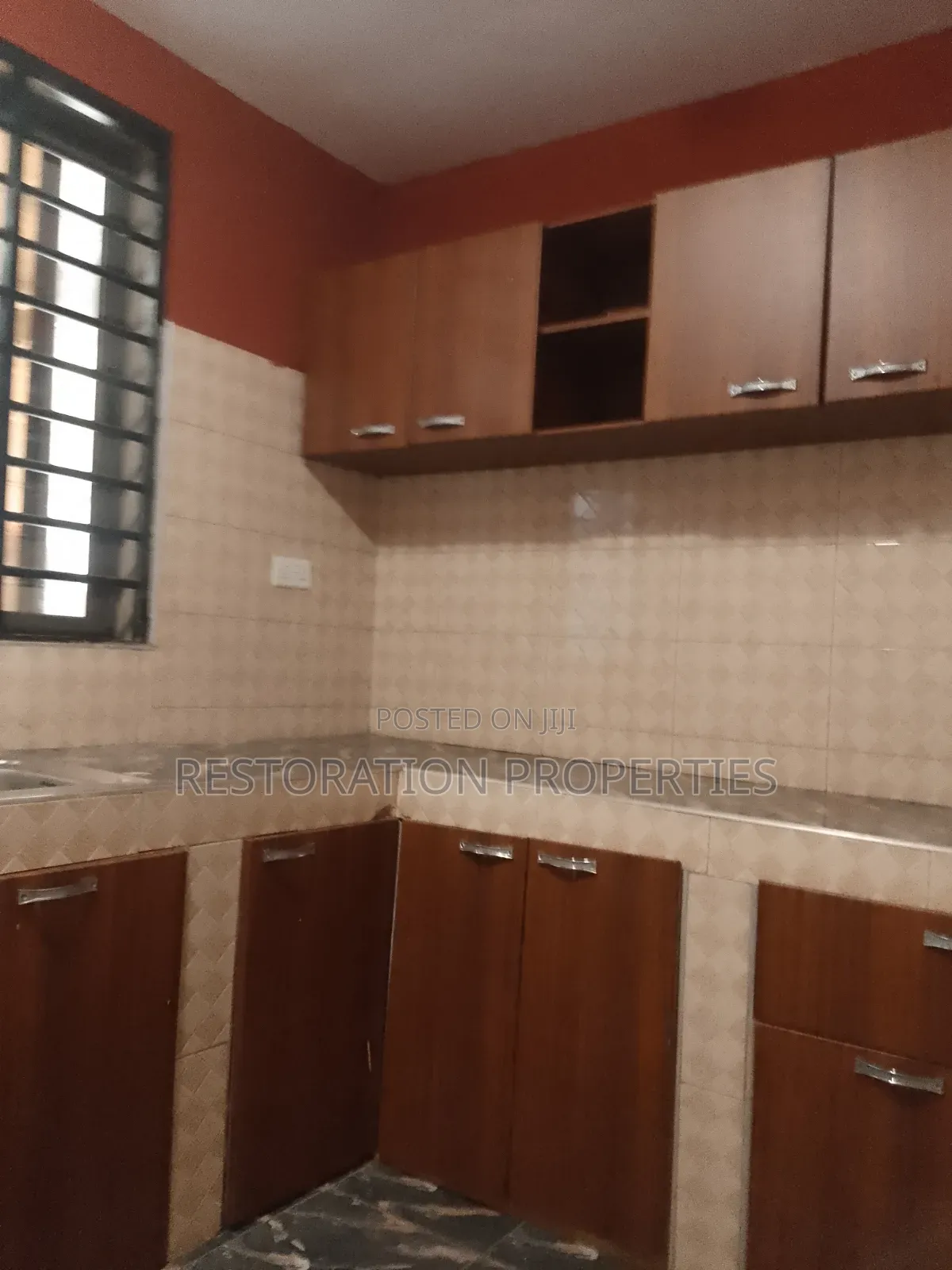Mini Flat in Adenta Commandos for rent