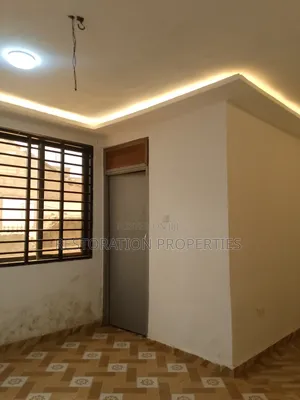 Mini Flat in Adenta Commandos for rent