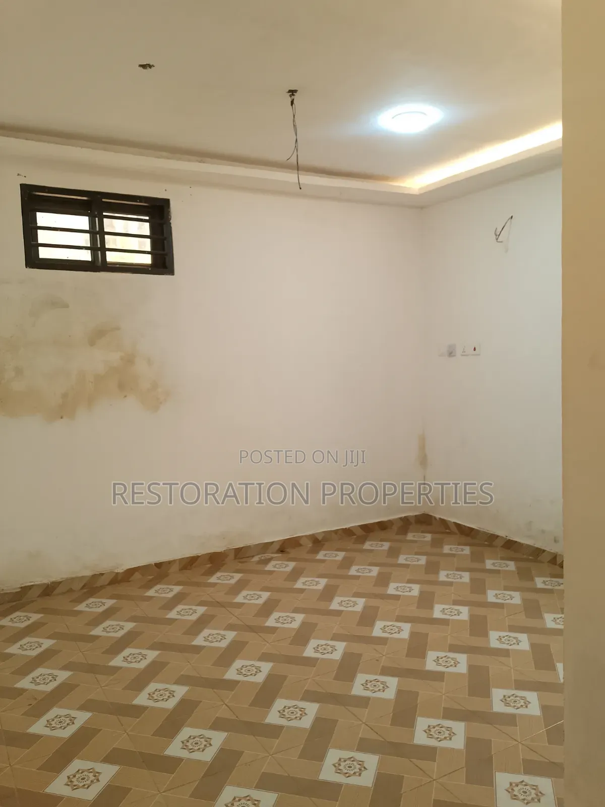 Mini Flat in Adenta Commandos for rent