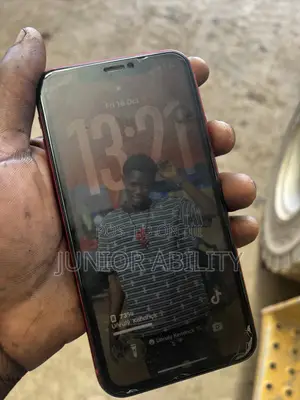 Apple iPhone 11 128 GB Red