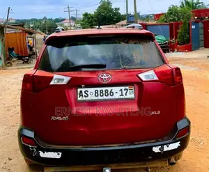 Toyota RAV4 2015 Red
