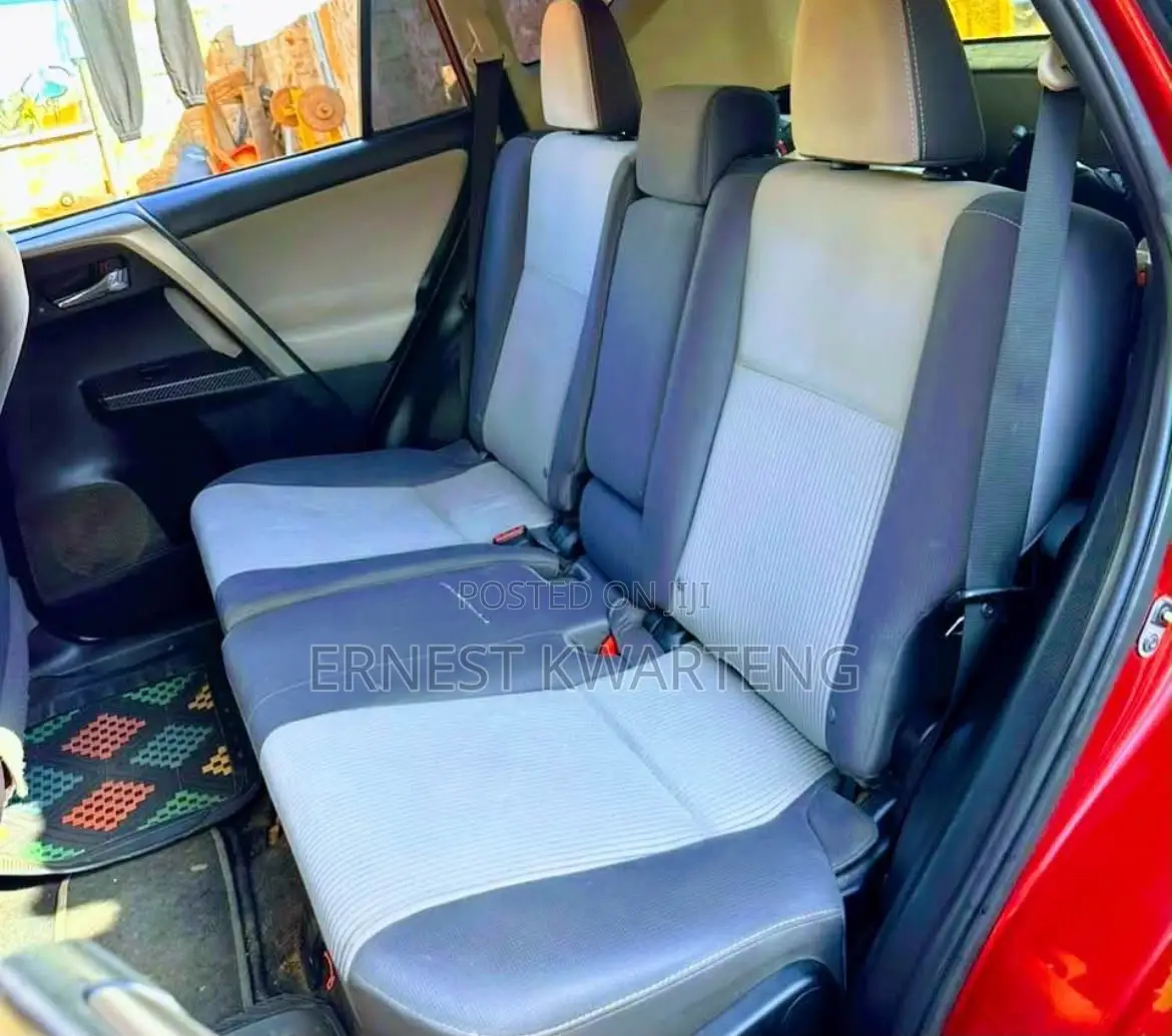 Toyota RAV4 2015 Red