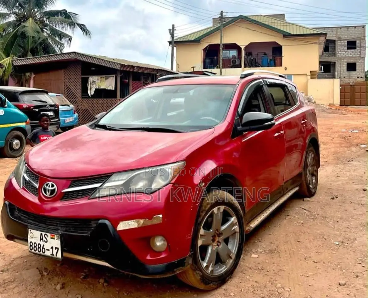 Toyota RAV4 2015 Red