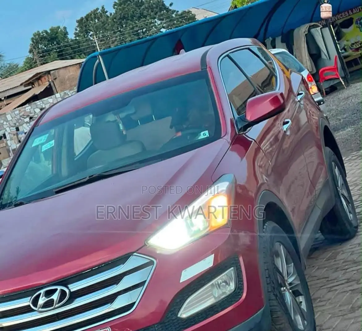 Hyundai Santa Fe 2016 Red