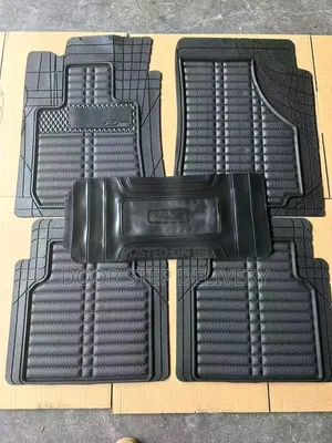 Wholesalers Car Floor (400 Pieces More)
