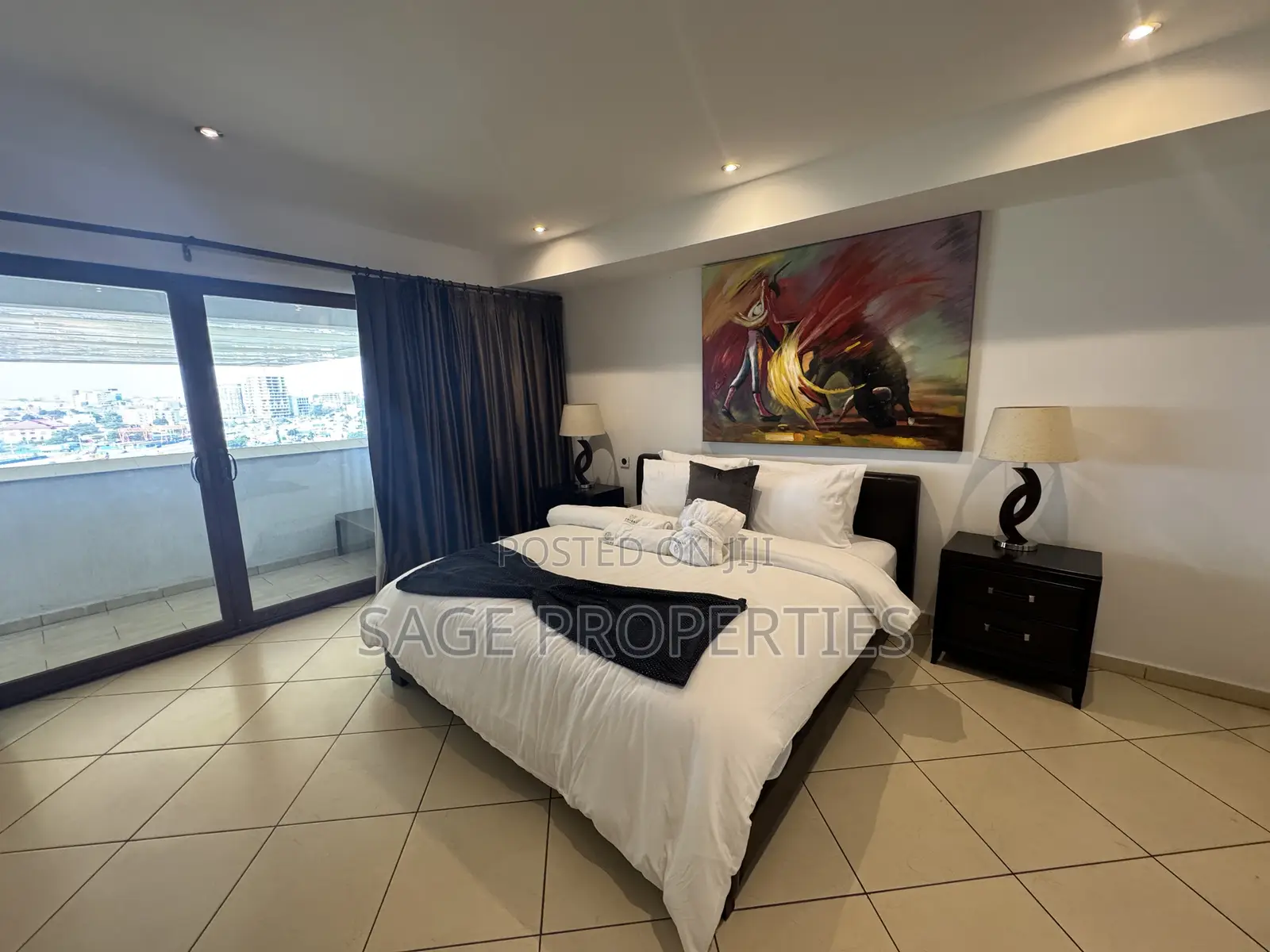Furnished 4bdrm Penthouse in Airport Residential Area for rent
