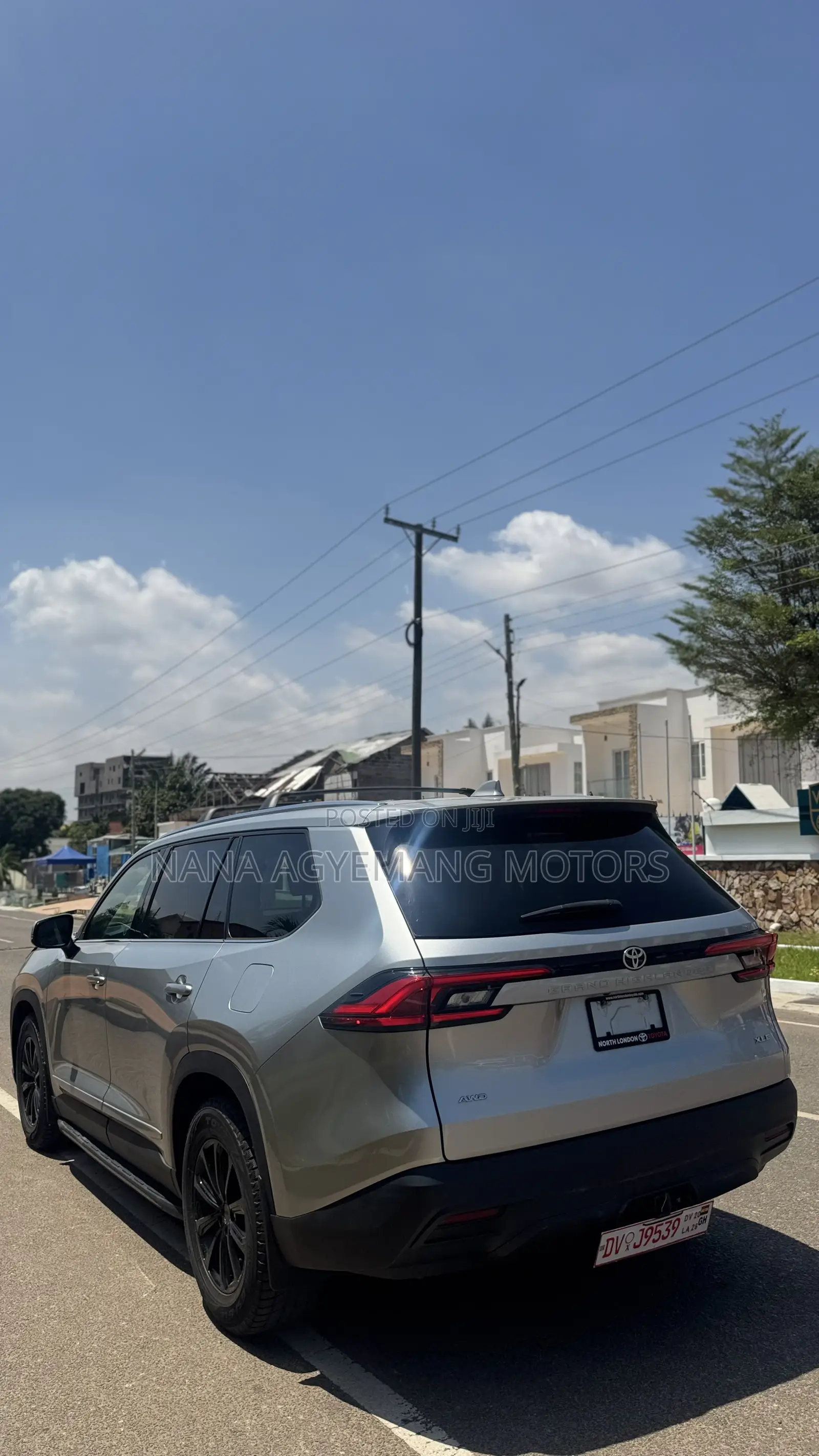Toyota Highlander XLE AWD 2024 Silver