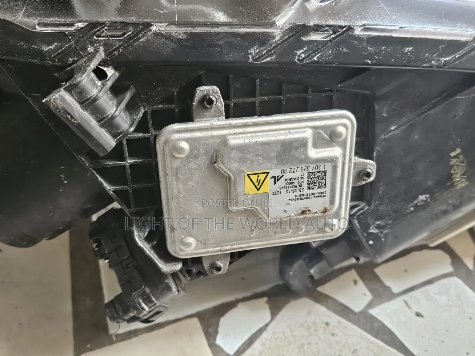 Kia Optima 14 Headlight Charger Type