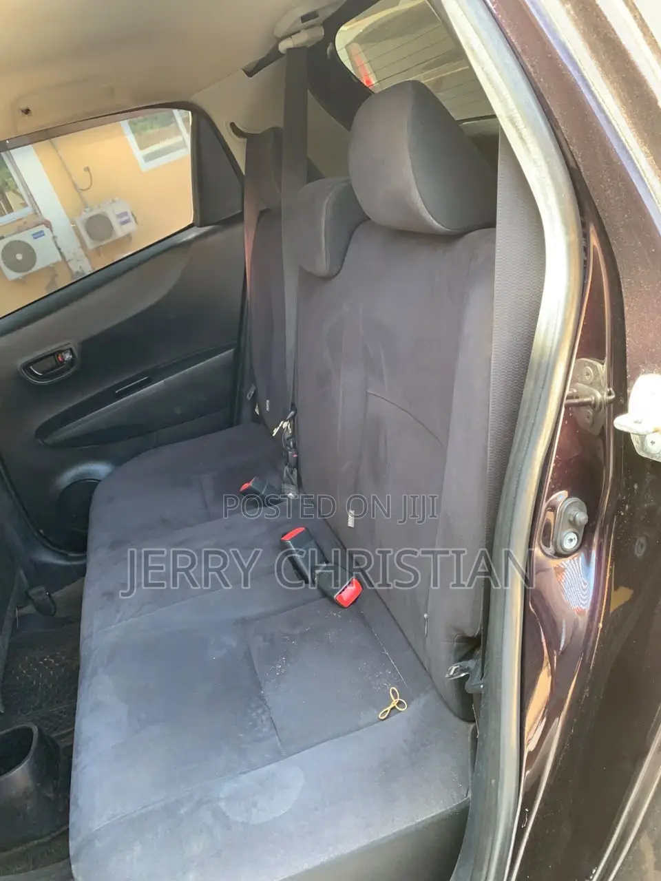 Toyota Vitz 1.3 AWD 5dr 2013 Brown