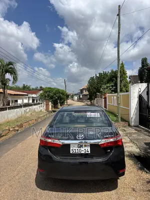 Toyota Corolla LE 4dr Sedan (1.8L 4cyl CVT) 2014 Black