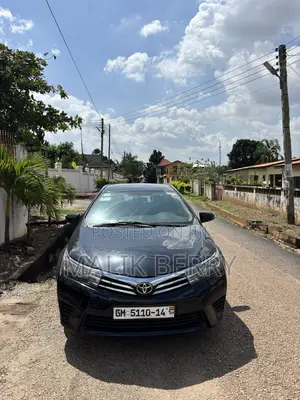Toyota Corolla LE 4dr Sedan (1.8L 4cyl CVT) 2014 Black