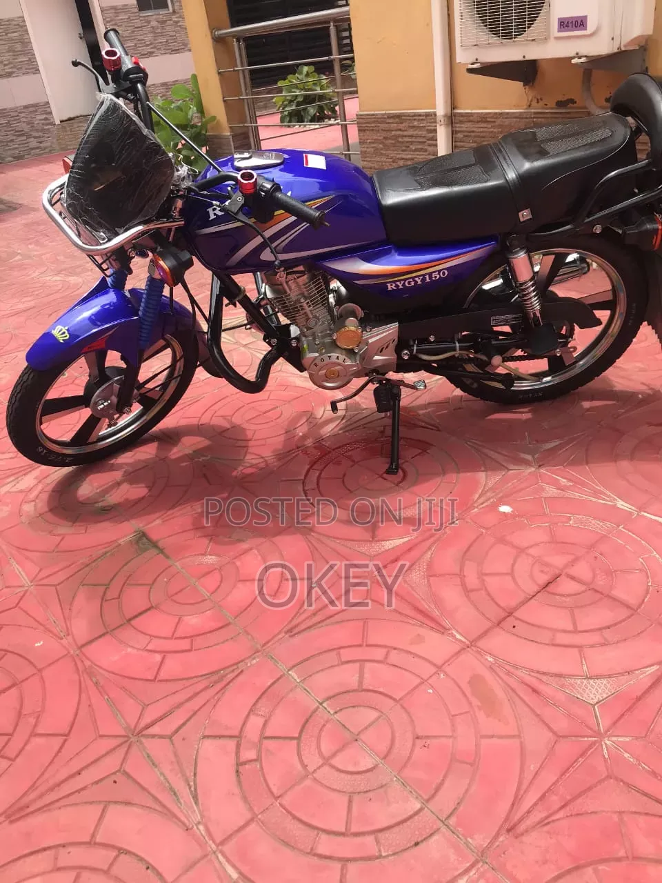 Royal Motorcycle 2026 Black