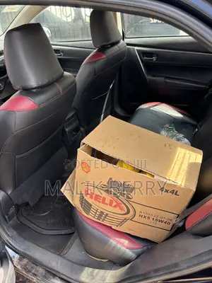 Toyota Corolla LE 4dr Sedan (1.8L 4cyl CVT) 2014 Black