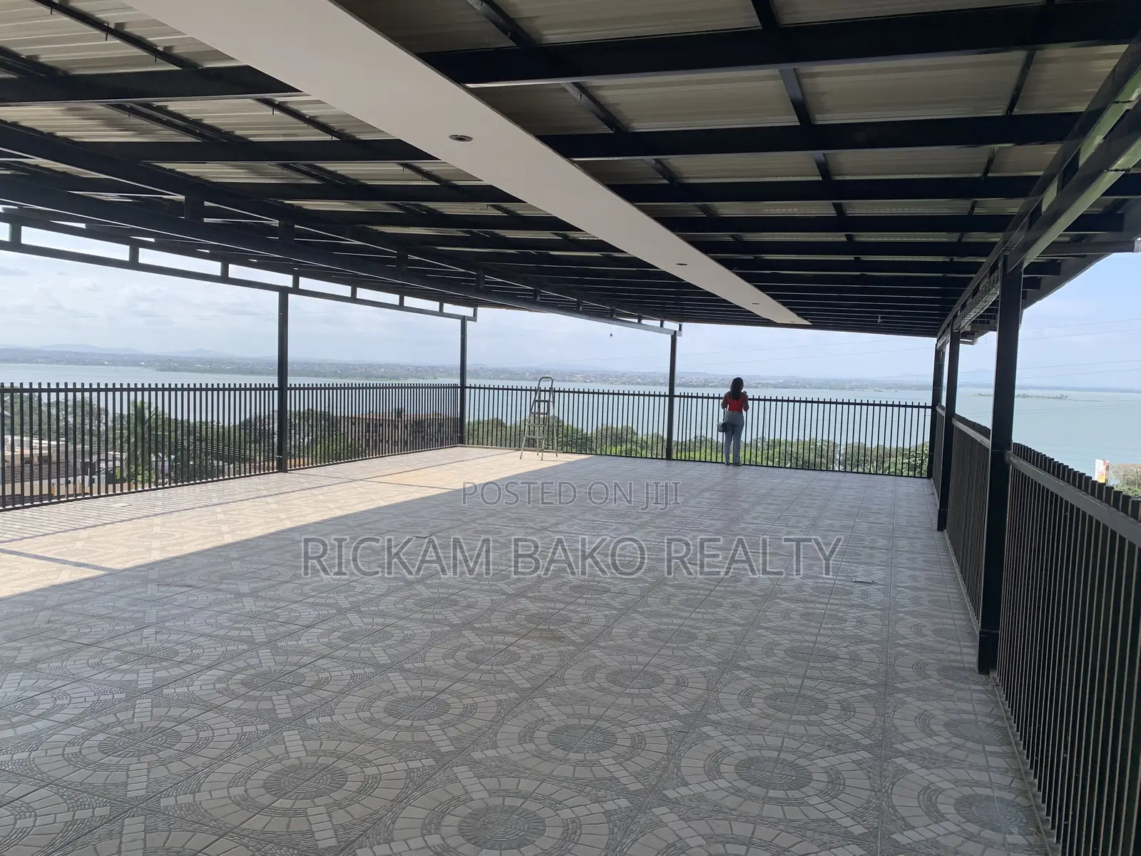 Furnished 11bdrm Villa in Weija for sale