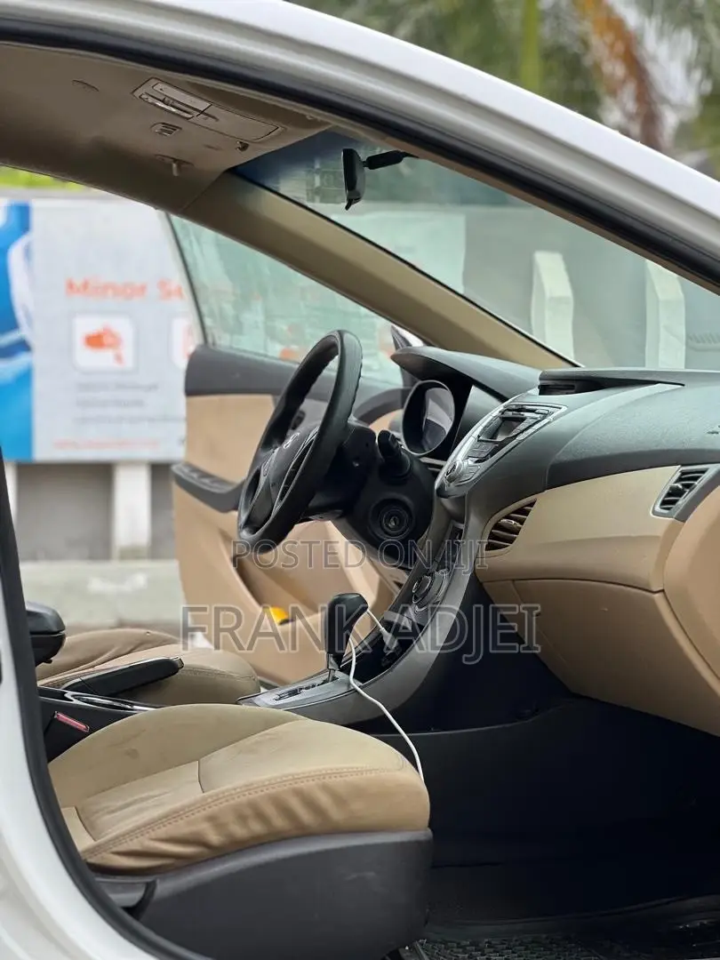 Hyundai Elantra 2014 White