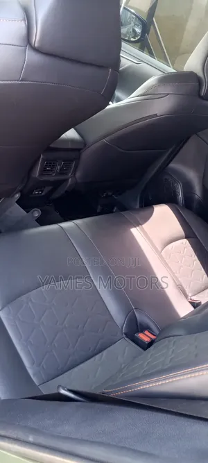 Toyota RAV4 Adventure AWD 2024 Green