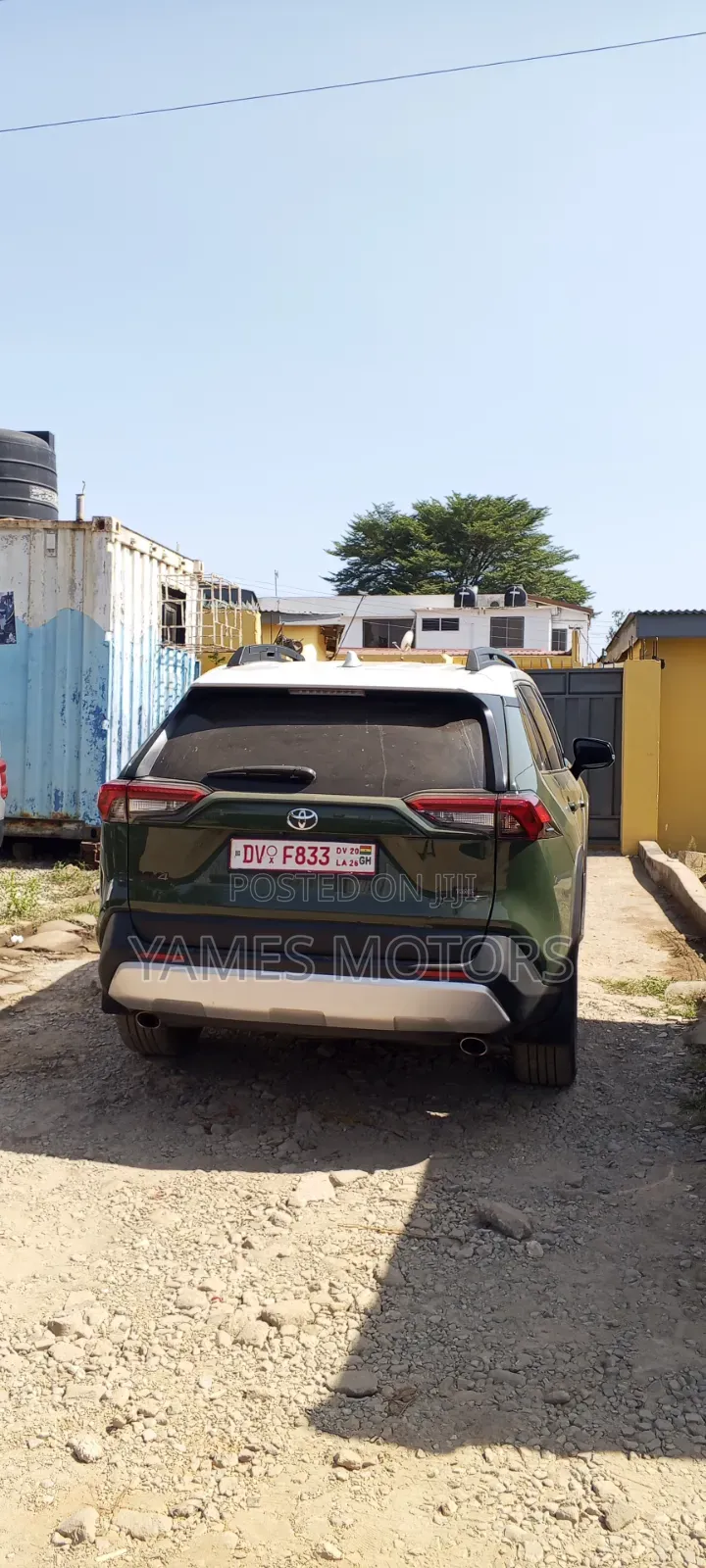 Toyota RAV4 Adventure AWD 2024 Green