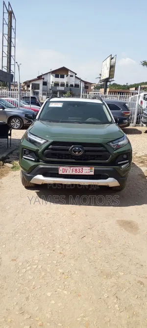 Toyota RAV4 Adventure AWD 2024 Green