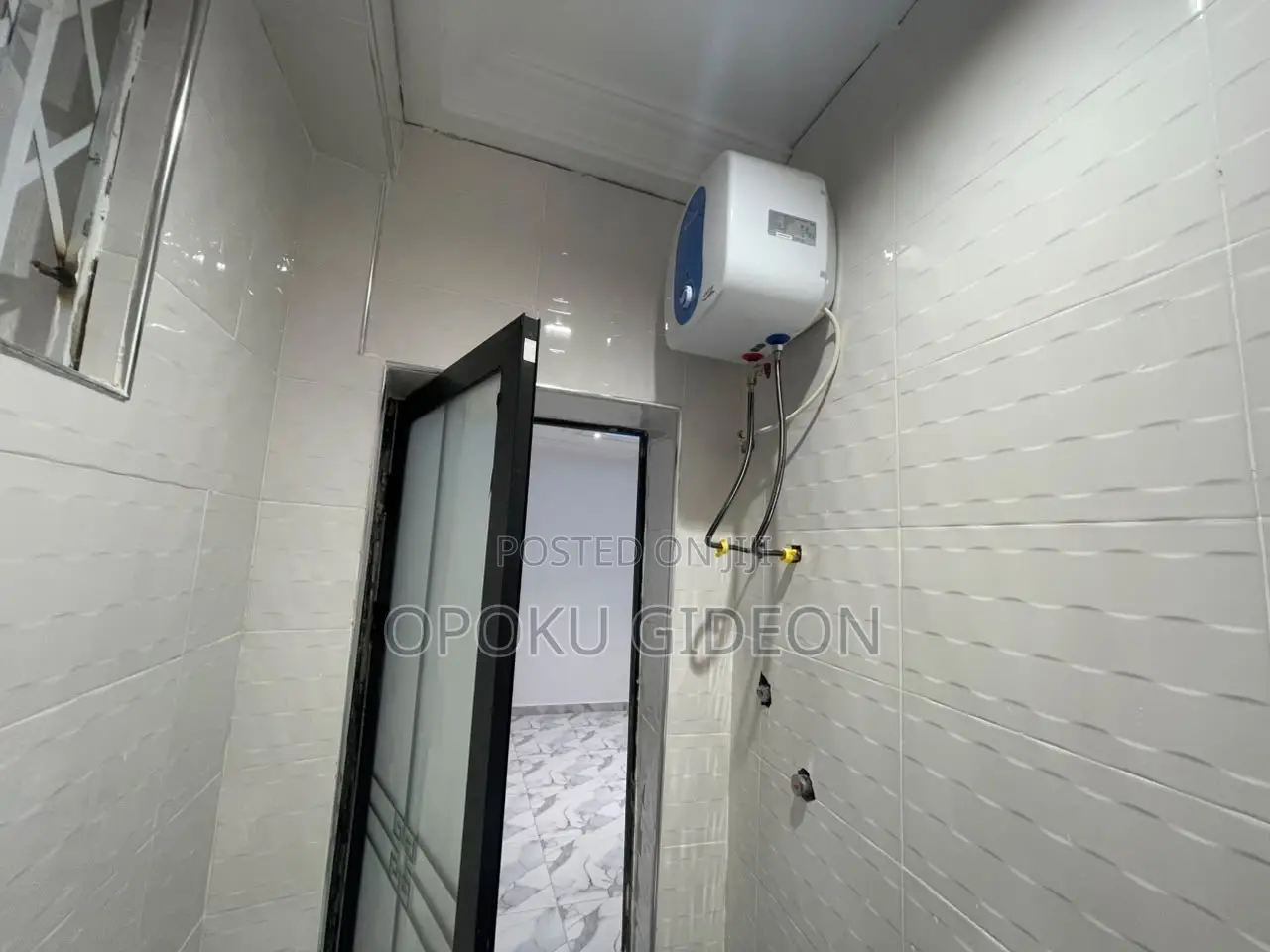1bdrm Apartment in Awoshie, Last Stop for rent
