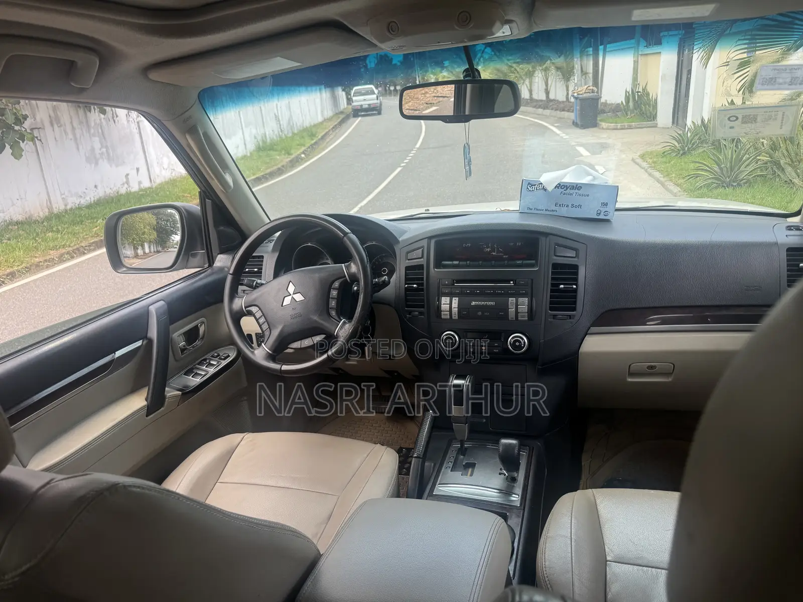 Mitsubishi Pajero V80 3.5 V6 GL/GLS 2016 White