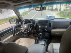 Mitsubishi Pajero V80 3.5 V6 GL/GLS 2016 White