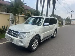 Mitsubishi Pajero V80 3.5 V6 GL/GLS 2016 White