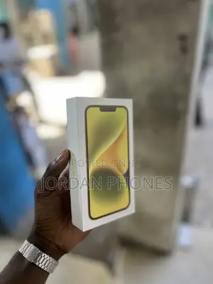 New Apple iPhone 14 128 GB Yellow