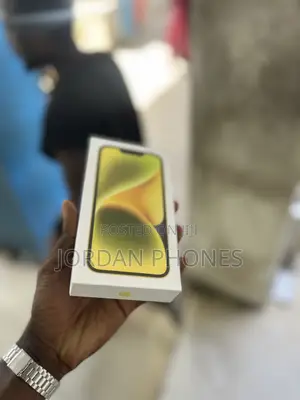 New Apple iPhone 14 128 GB Yellow