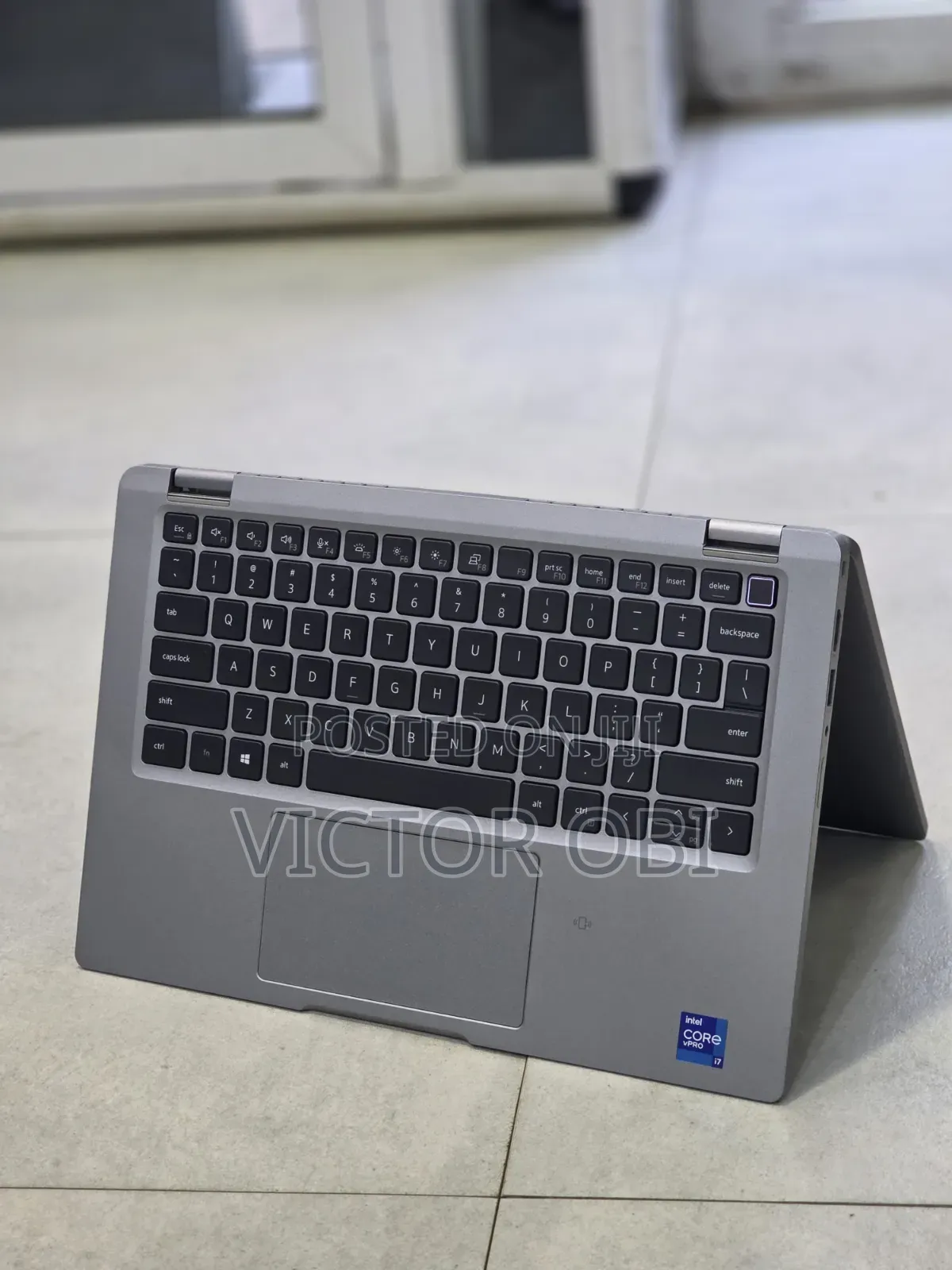 Laptop Dell Latitude 5320 2-in-1 16GB Intel Core i7 SSD 512GB