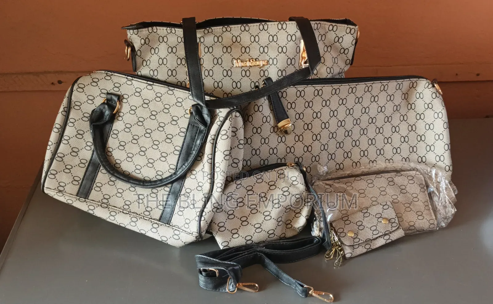 6 in 1 Ladies Handbag, in 3 Different Colours