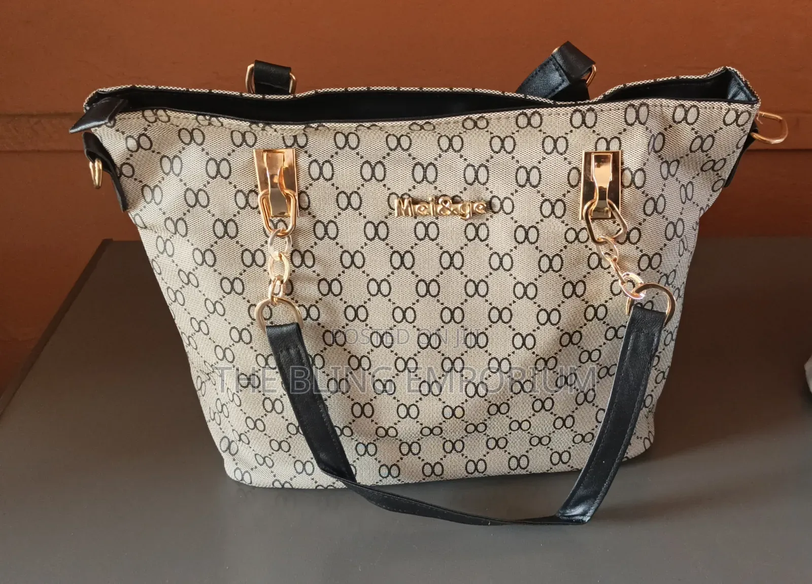 6 in 1 Ladies Handbag, in 3 Different Colours
