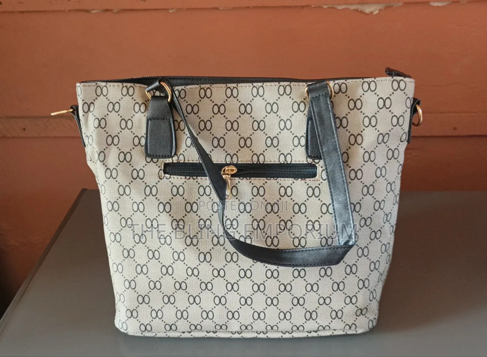 6 in 1 Ladies Handbag, in 3 Different Colours