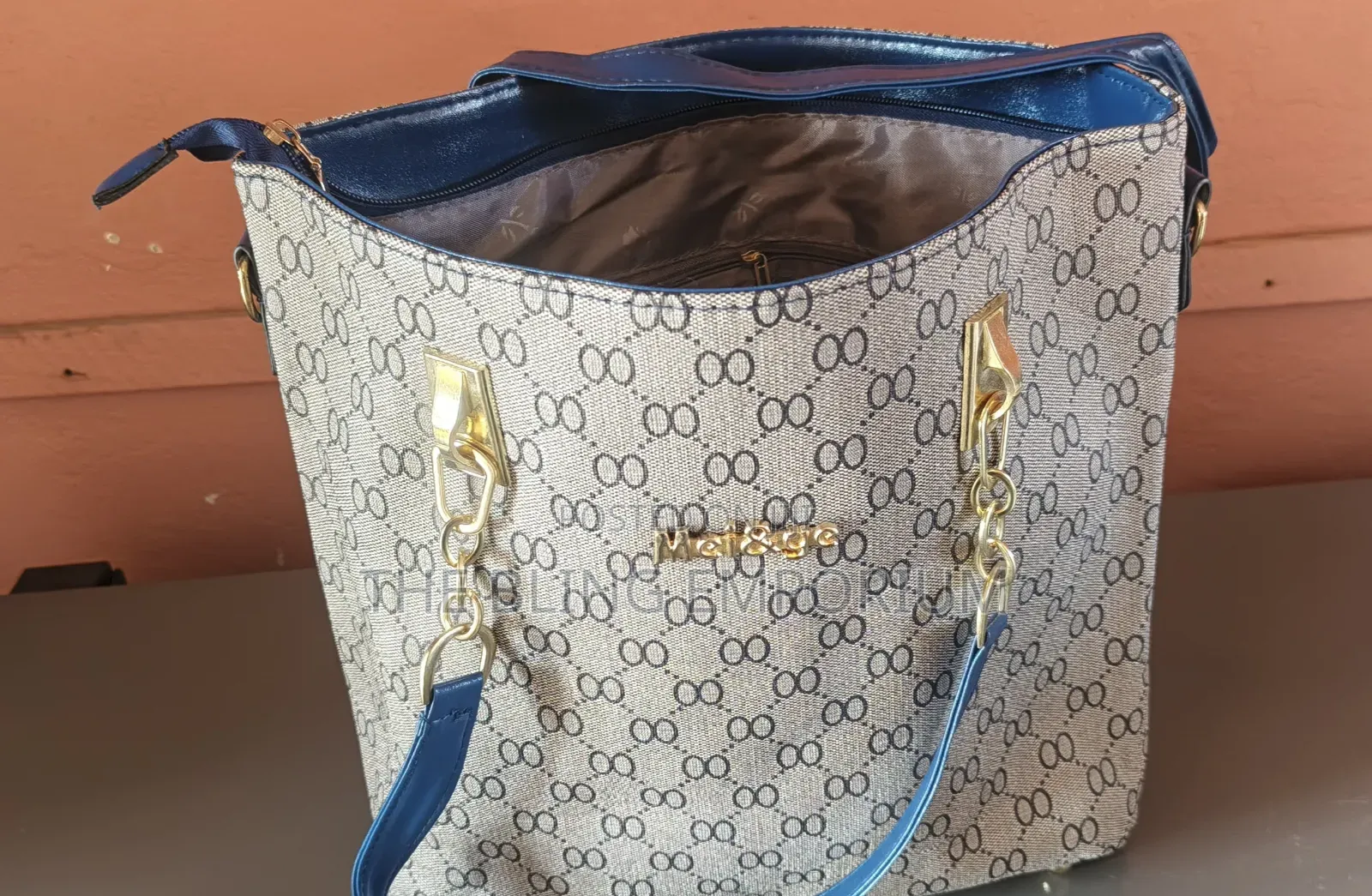 6 in 1 Ladies Handbag, in 3 Different Colours