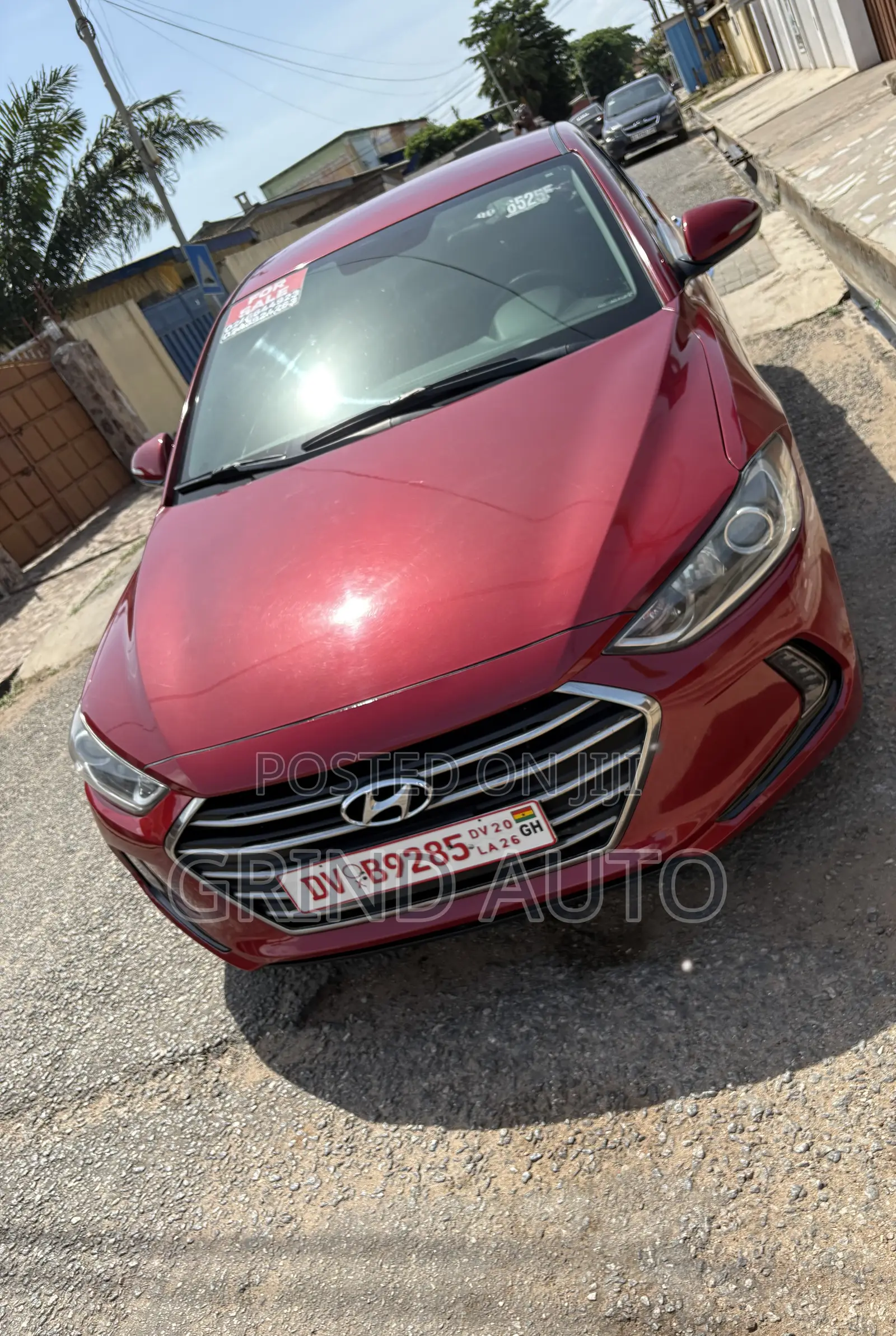 Hyundai Elantra Limited Sedan FWD (2.0L 4cyl 6A) 2017 Red