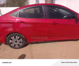 Hyundai Accent SE 2012 Red