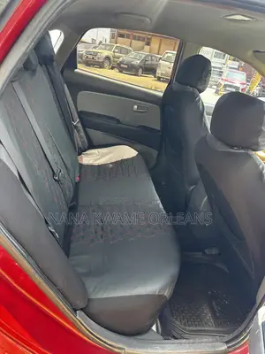 Hyundai Elantra 2010 Red