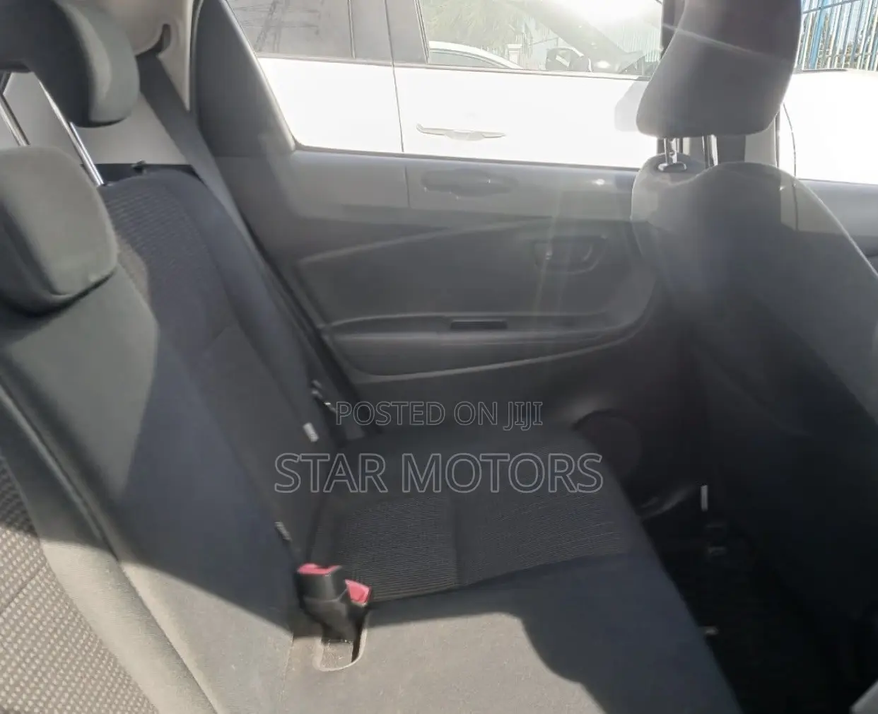 Toyota Yaris 2016 White