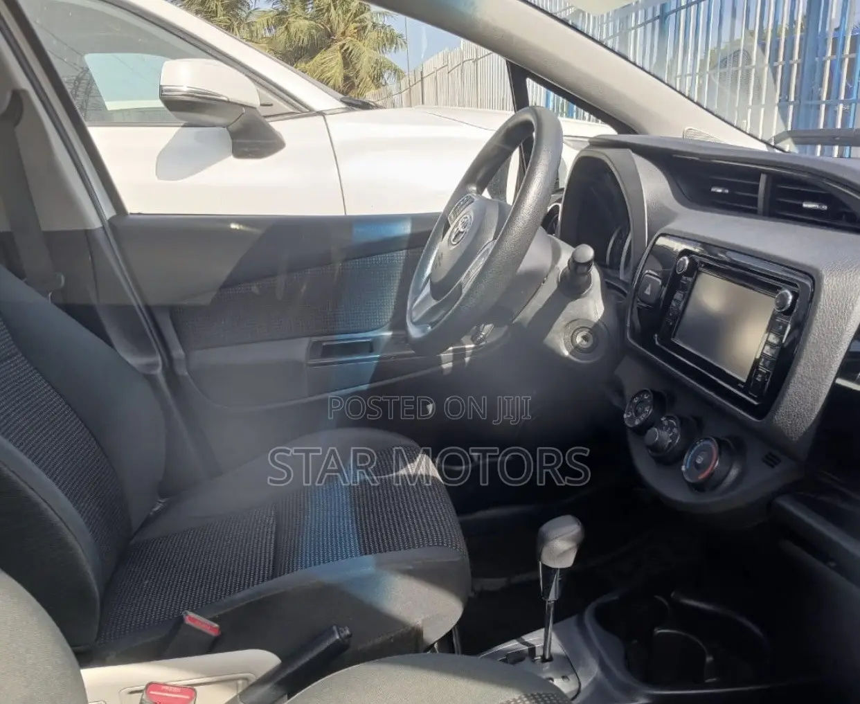 Toyota Yaris 2016 White