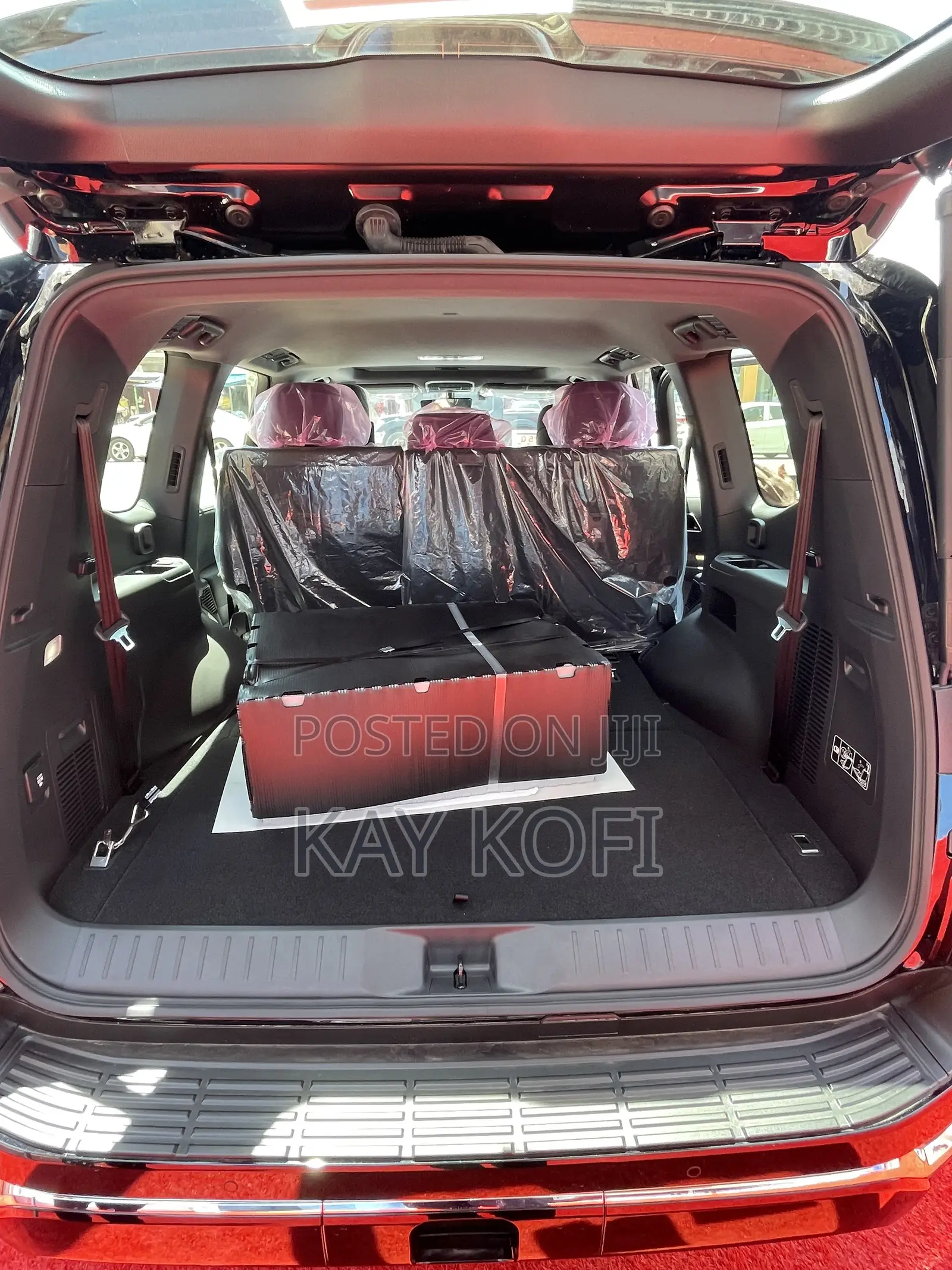 New Toyota Land Cruiser LC300 2025 Black