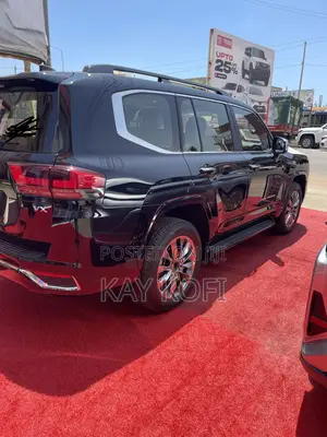 New Toyota Land Cruiser LC300 2025 Black