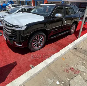 New Toyota Land Cruiser LC300 2025 Black