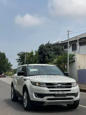 Car 2016 White