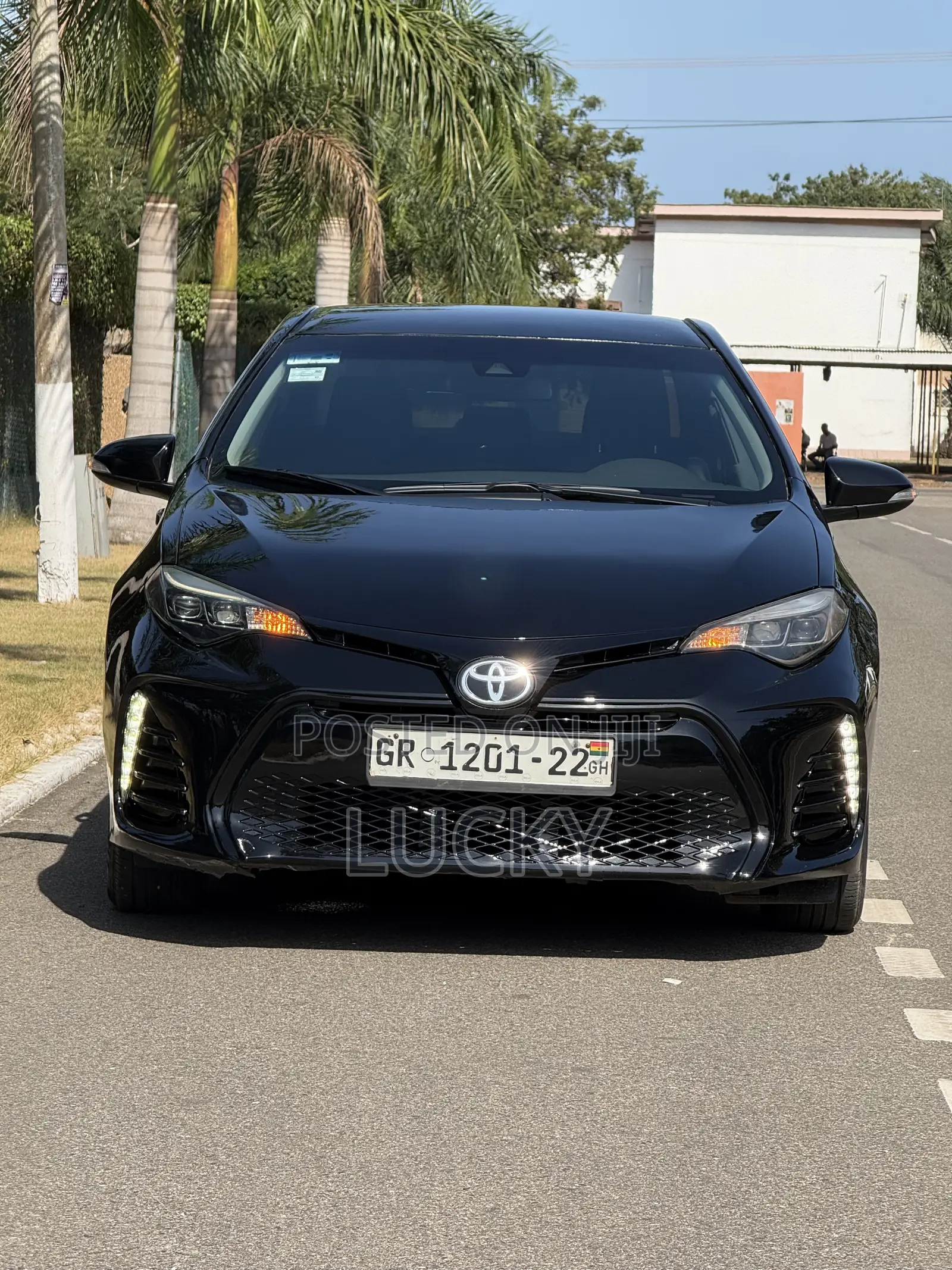 Toyota Corolla SE (1.8L 4cyl 6M) 2018 Black