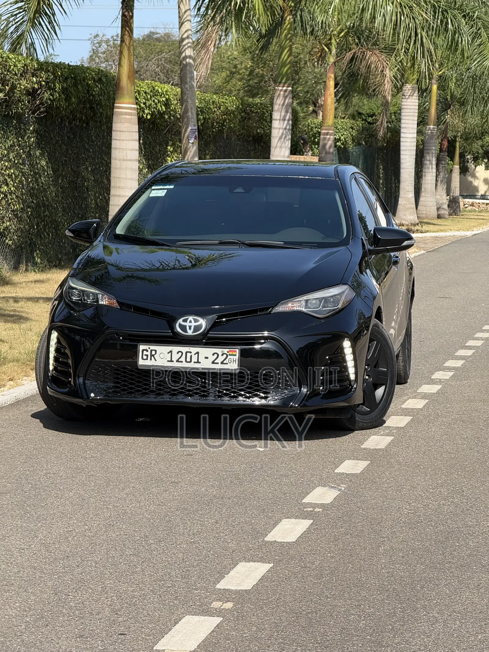 Toyota Corolla SE (1.8L 4cyl 6M) 2018 Black
