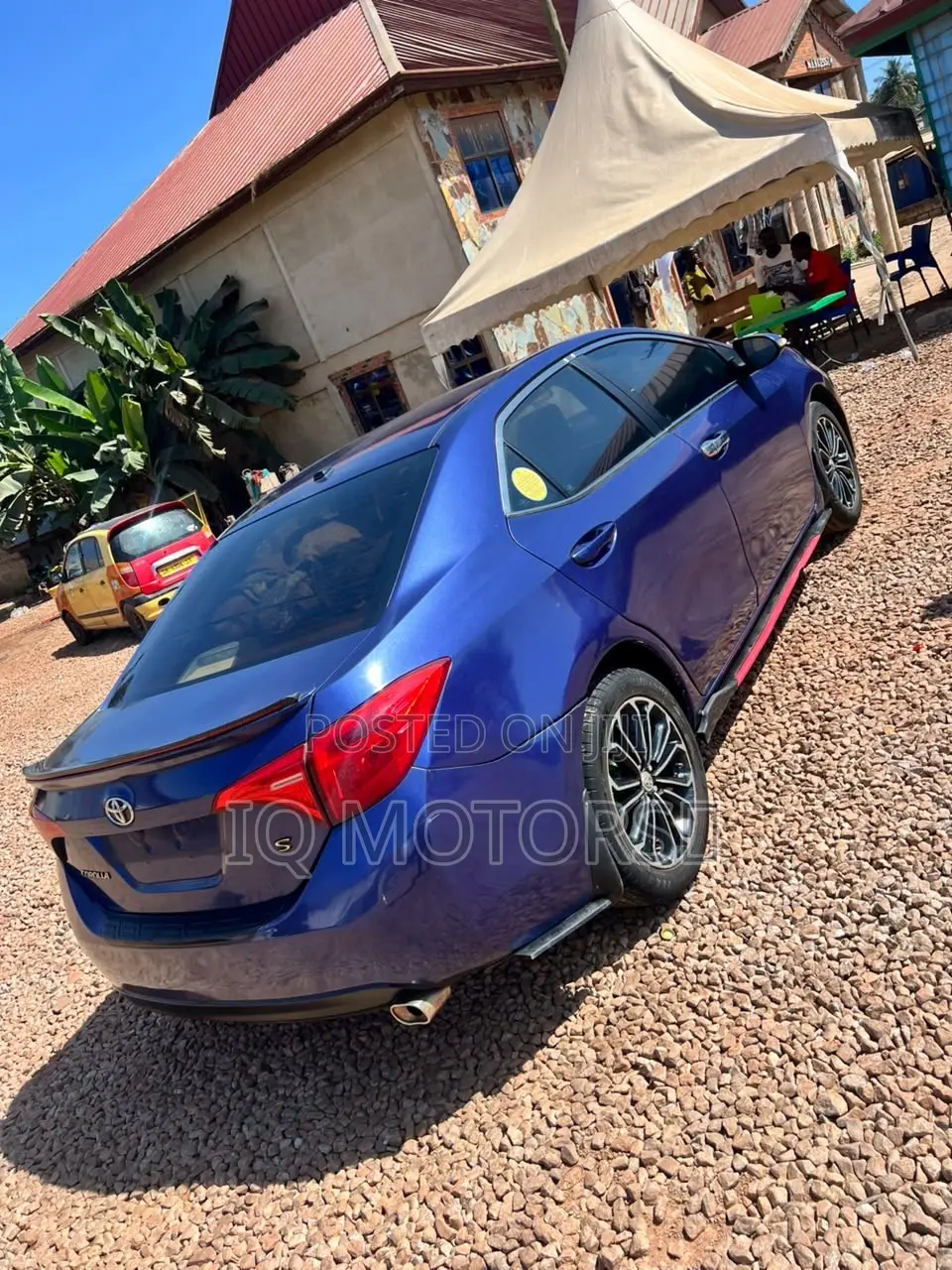 Toyota Corolla SE Special Edition 4dr Sedan (1.8L 4cyl CVT) 2017 Blue